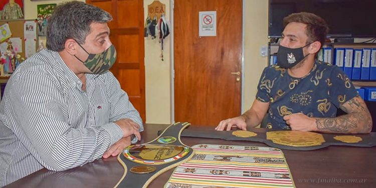 Reconocimiento Municipal para Esteban Ribovics