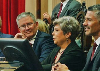 Esteban Amat fue reelecto como presidente de la Cámara de Diputados