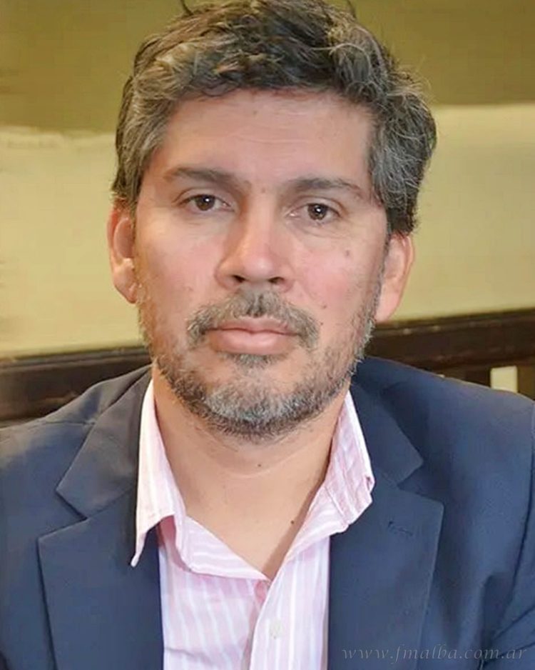 Santiago Vargas: “Que Restom muestre la lista de despidos”