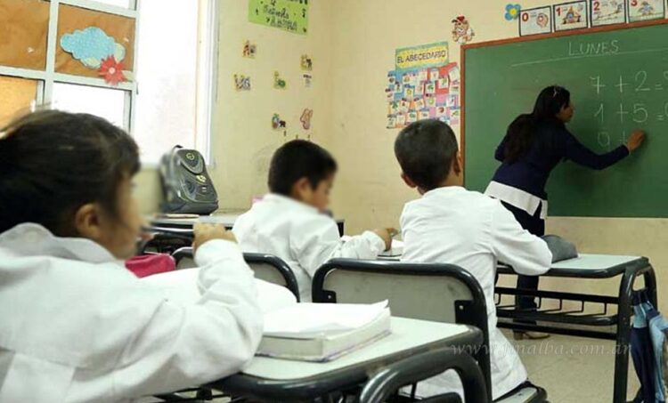 Educación: unifican el registro de postítulos docentes para simplificar trámites