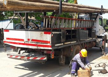 Tartagal: el fuerte viento provocó cortes y oscilaciones en el servicio eléctrico, dijo empresa a cargo