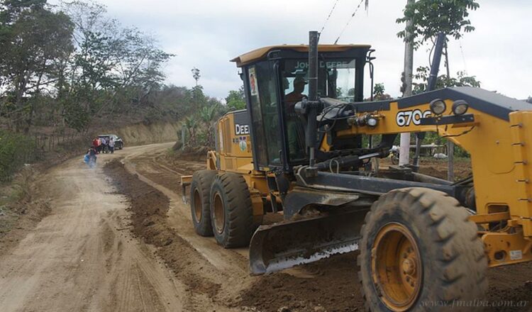 Salvador Mazza: trabajos de nivelación de caminos deja sin energía a la localidad