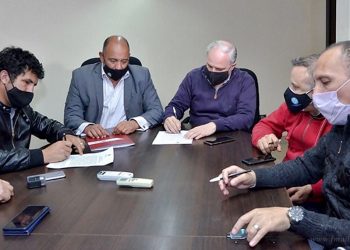 Docentes Autoconvocados definirán este fin de semana si continúan el paro