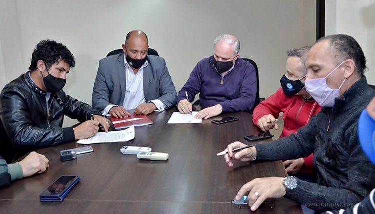 Docentes Autoconvocados definirán este fin de semana si continúan el paro