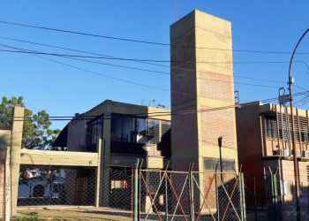 Educación: suspenden clases en el IEM por problemas cloacales