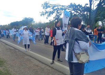 General Mosconi: cortes en Ruta 34 de Autoconvocodos Docentes y movimientos sociales