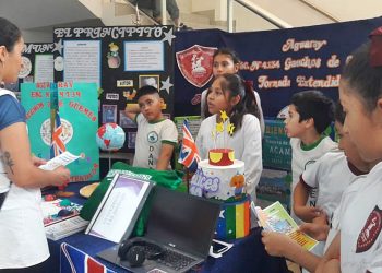 Centro Cultural Tartagal: exposición de escuelas con jornada extendida