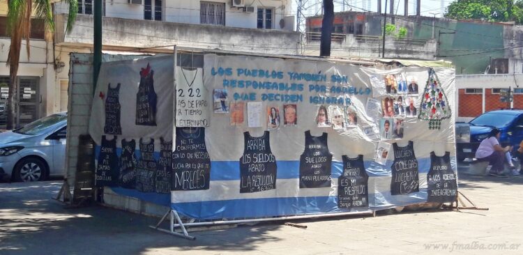 Sergio Heredia: “Prefiero ver la carpa docente a los garcas que se llevaron todo del departamento”