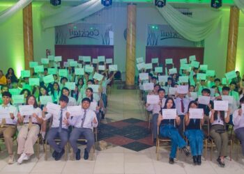 Tartagal: 80 estudiantes del departamento San Martín recibieron sus Becas Rocca