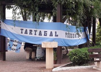 Docentes Cesanteados: “Tenemos compañeros con estrés, pánico y depresión”