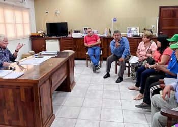 Embarcación: reunión con gremios tras levantar paro