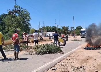 Embarcación: originarios de comunidad La Loma mantienen corte sobre Ruta 34