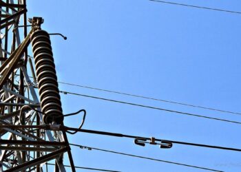 Lunes de inconvenientes con la energía en Orán y San Martín