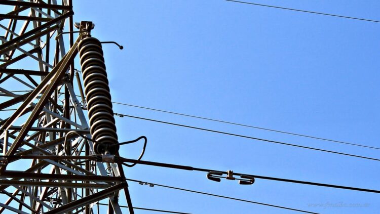 Lunes de inconvenientes con la energía en Orán y San Martín