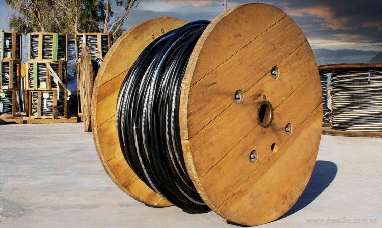 Tres municipios impulsan gestiones para llevar energía eléctrica hacia parajes dispersos