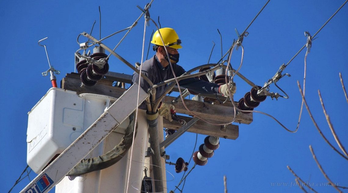Empresa prestadora de energía obligada a realizar obras en cuatro departamentos