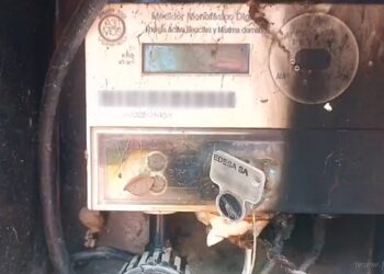 Tartagal: continúa el reclamo ante las oficinas del servicio eléctrico