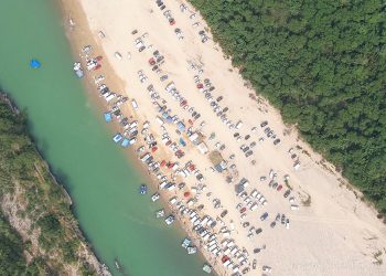Finca Carina: comenzó el juicio contra acusados de contrabandear mercaderías por “aduana paralela”