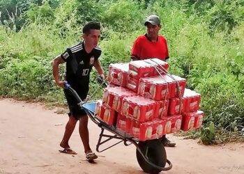 Internacionales: Bolivia anuncia que en abril iniciarán sobrevuelos en frontera