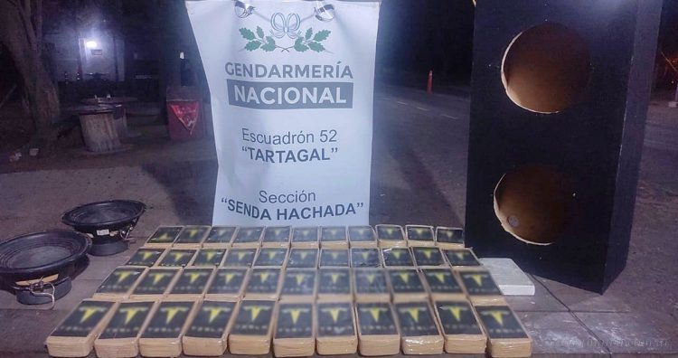 Senda Hachada: imputan y con prisión preventiva policía tucumano y civil por narcotráfico