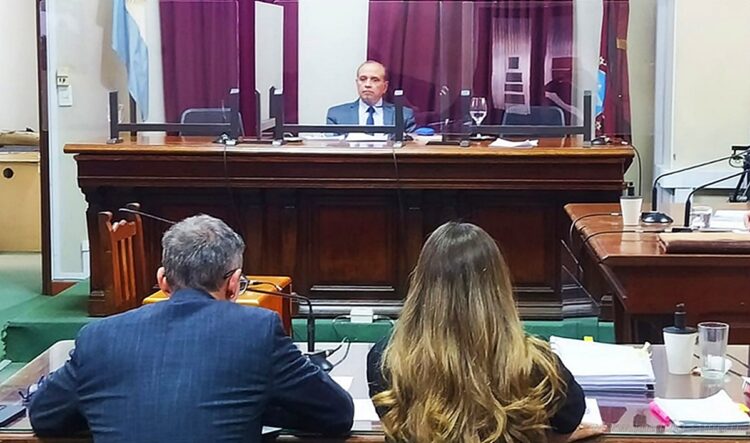 Crímenes de lesa humanidad: acusados por el homicidio del médico Urueña, en juicio