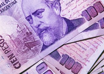 Salvador Mazza: Macro desmiente que no reciba billetes de 100 pesos