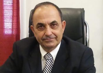 Mujeres del movimiento La Dignidad en sentada ante la Comisaría 42