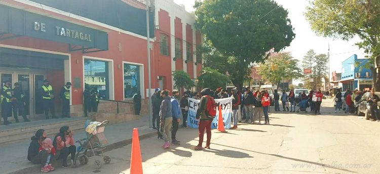 Tartagal: nuevamente marcha y corte de calle por el Movimiento “29 de Mayo”
