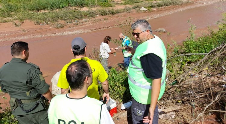 Salvador Mazza: tomaron muestras de líquidos en la Quebrada Internacional