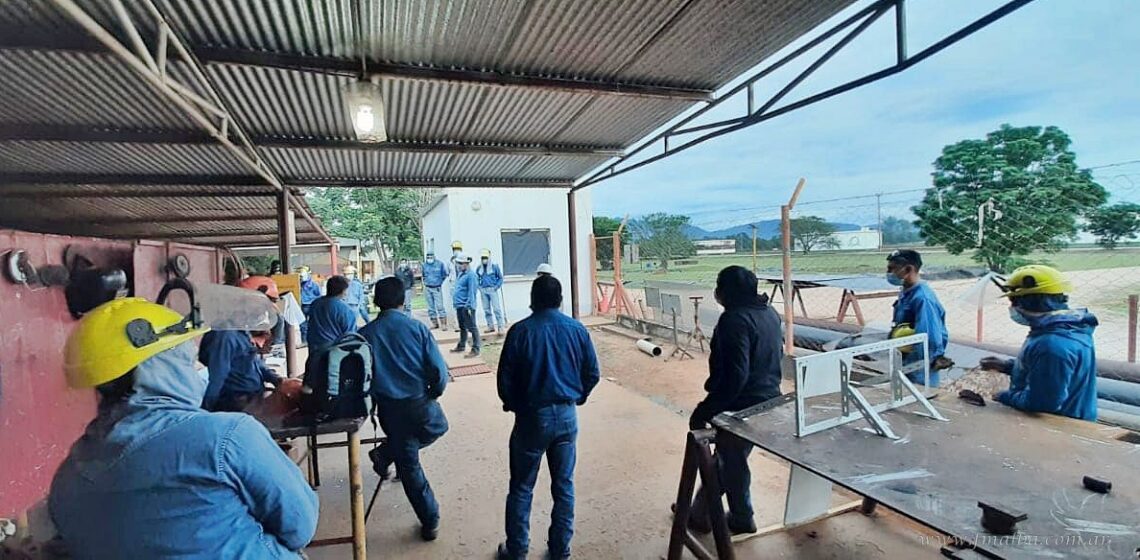 Refinerías: petroleros continúa en estado de alerta y asamblea informativa