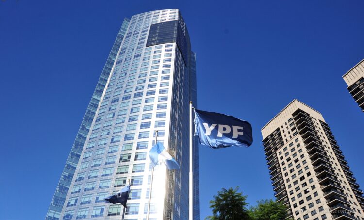 País: cumbre petrolera para contener reclamo de los sindicatos por paritarias