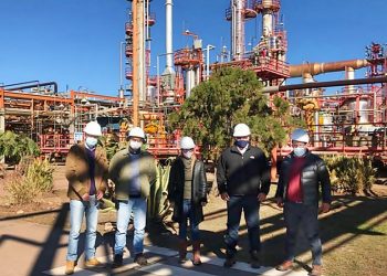 Petroleros: se acordó el 80 por ciento de aumento para sector refinerías
