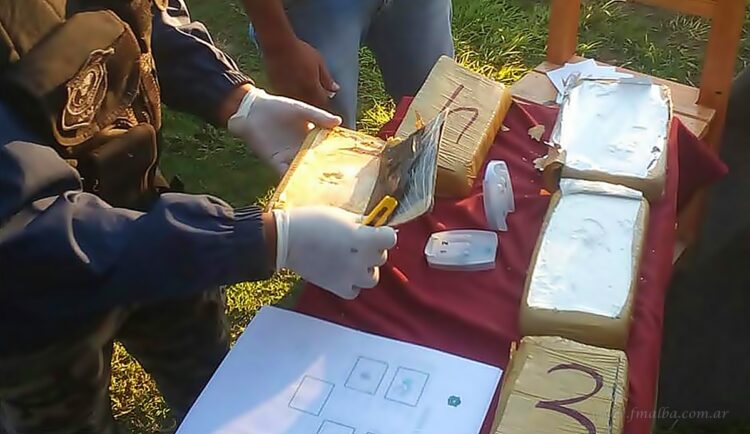 Coronel Cornejo: dos mujeres detenidas con más de 5 kilos de droga