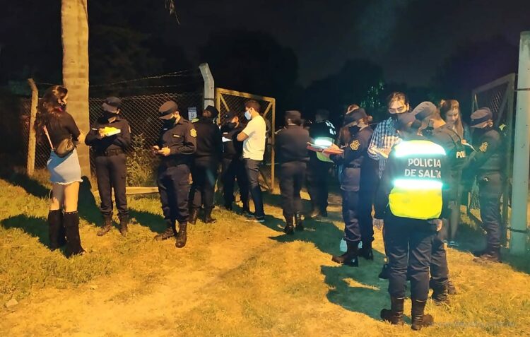 Fiestas clandestinas: desde el 22 de marzo de 2020, hubo más de 100 intervenciones policiales