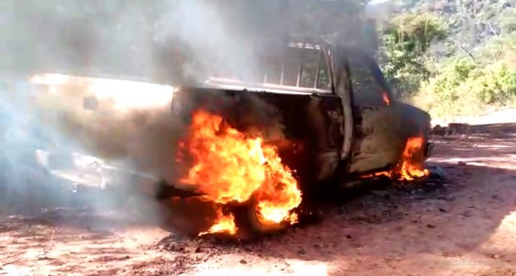 Macueta: responsabilizan a manifestantes por quema de vehículos