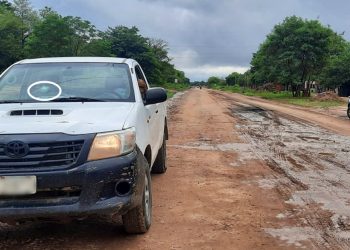 Ruta 86: detienen a una mujer que agredía a pedradas a vehículos y transeúntes