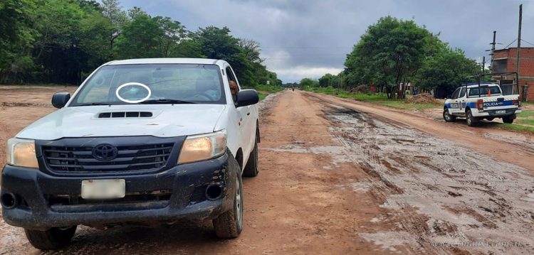 Ruta 86: detienen a una mujer que agredía a pedradas a vehículos y transeúntes