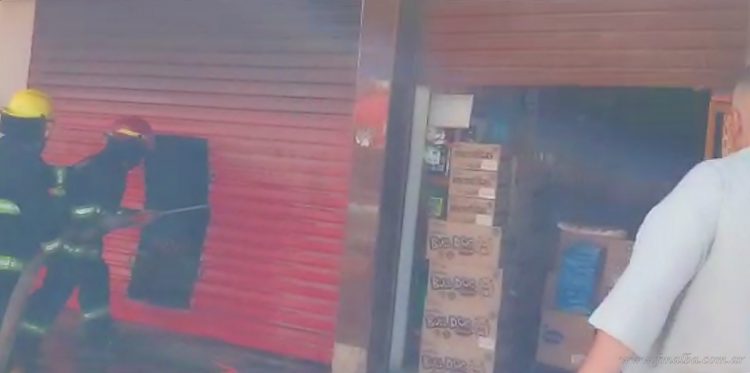 Salvador Mazza: bomberos y vecinos movilizados ante incendio