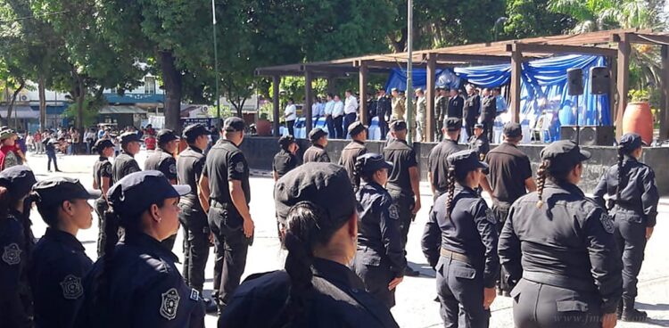 Tartagal: reconocimientos y desfile en el Aniversario 199° de la Policía de Salta