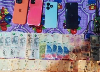 Embarcación: secuestran inhibidores, droga y dinero en allanamientos