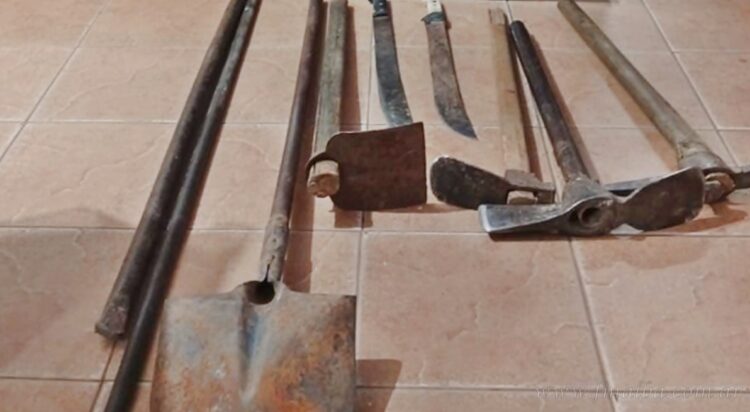 General Mosconi: dos hombres detenidos por el robo de rieles