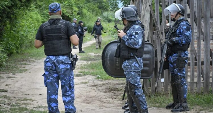 Por investigación en cinco causas penales, importantes allanamientos en Salvador Mazza y Tartagal