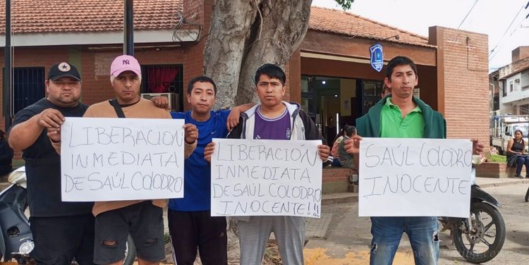 Comisaría N°3: exigen liberación de un hombre detenido bajo acusación de robo de un remís