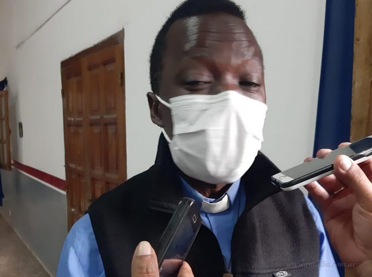 De Tanzania a la Argentina: Thomas Ishengoma, sacerdote al frente de Parroquia San Ramón