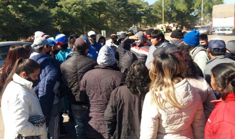 Ruta 34: movimientos sociales cerraron el paso media calzada