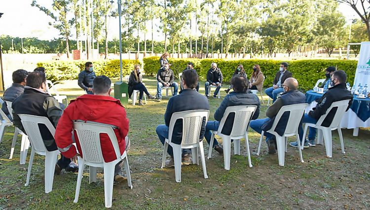 Provincia acuerda trabajo conjunto con petroleros y pymes para fomento de empleo en San Martín