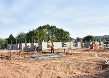 En Tartagal ya se construyen viviendas con un centro de día para adultos mayores