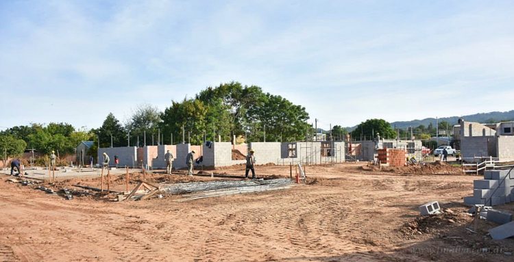 En Tartagal ya se construyen viviendas con un centro de día para adultos mayores