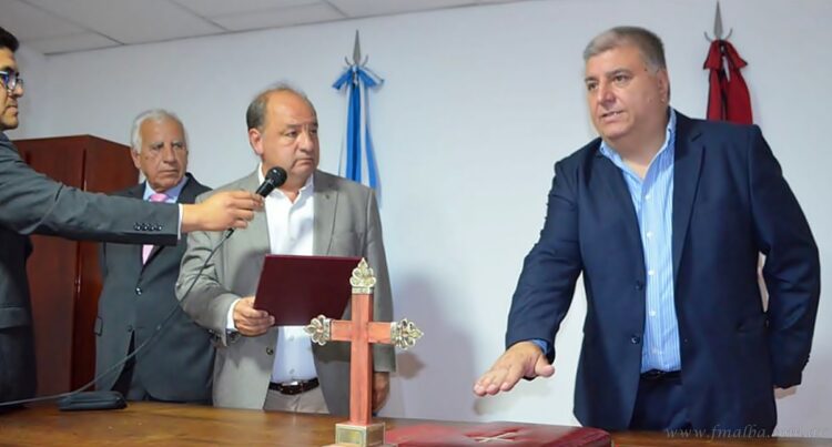 Aguas Blancas: el ministro Villada puso en funciones al comisionado interventor Adrián Zigarán