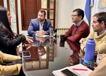 Gas: provincia acuerda precios estables para la garrafa social y comercial hasta cerrar octubre